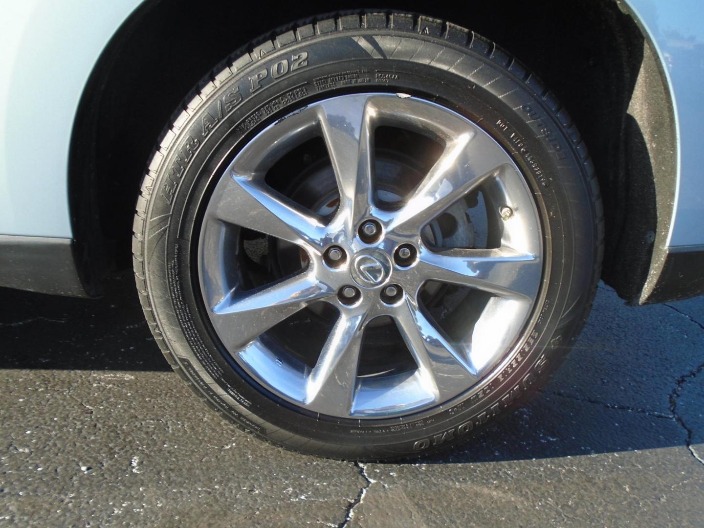 2010 Lexus RX 350 FWD (JTJZK1BAXA2) with an 3.5L V6 DOHC 24V engine, 5-Speed Automatic transmission, located at 6112 N Florida Avenue, Tampa, FL, 33604, (888) 521-5131, 27.954929, -82.459534 - Photo#7