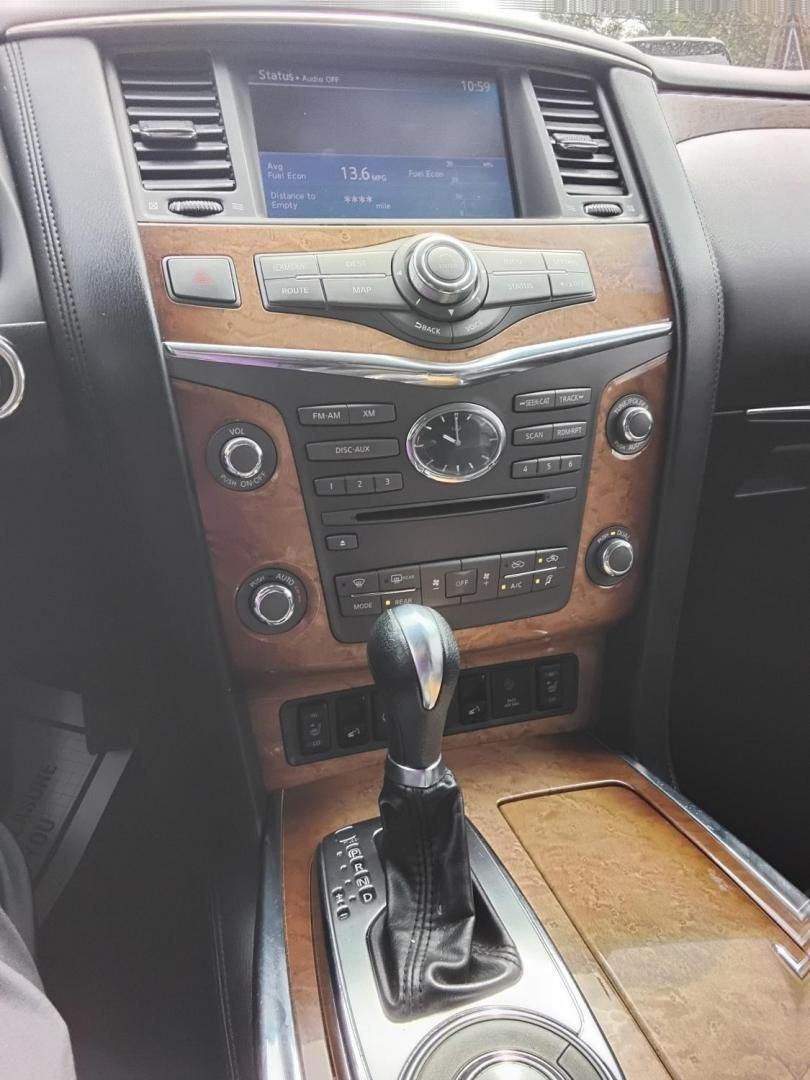 2012 White /Black Infiniti QX56 2WD (JN8AZ2NF5C9) with an 5.6L V8 DOHC 32V engine, 5-Speed Automatic transmission, located at 6112 N Florida Avenue, Tampa, FL, 33604, (888) 521-5131, 27.954929, -82.459534 - $499 down plus tax & tag. - Photo#20