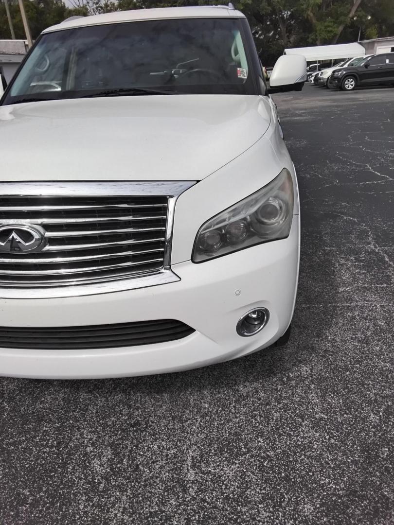 2012 White /Black Infiniti QX56 2WD (JN8AZ2NF5C9) with an 5.6L V8 DOHC 32V engine, 5-Speed Automatic transmission, located at 6112 N Florida Avenue, Tampa, FL, 33604, (888) 521-5131, 27.954929, -82.459534 - $499 down plus tax & tag. - Photo#5