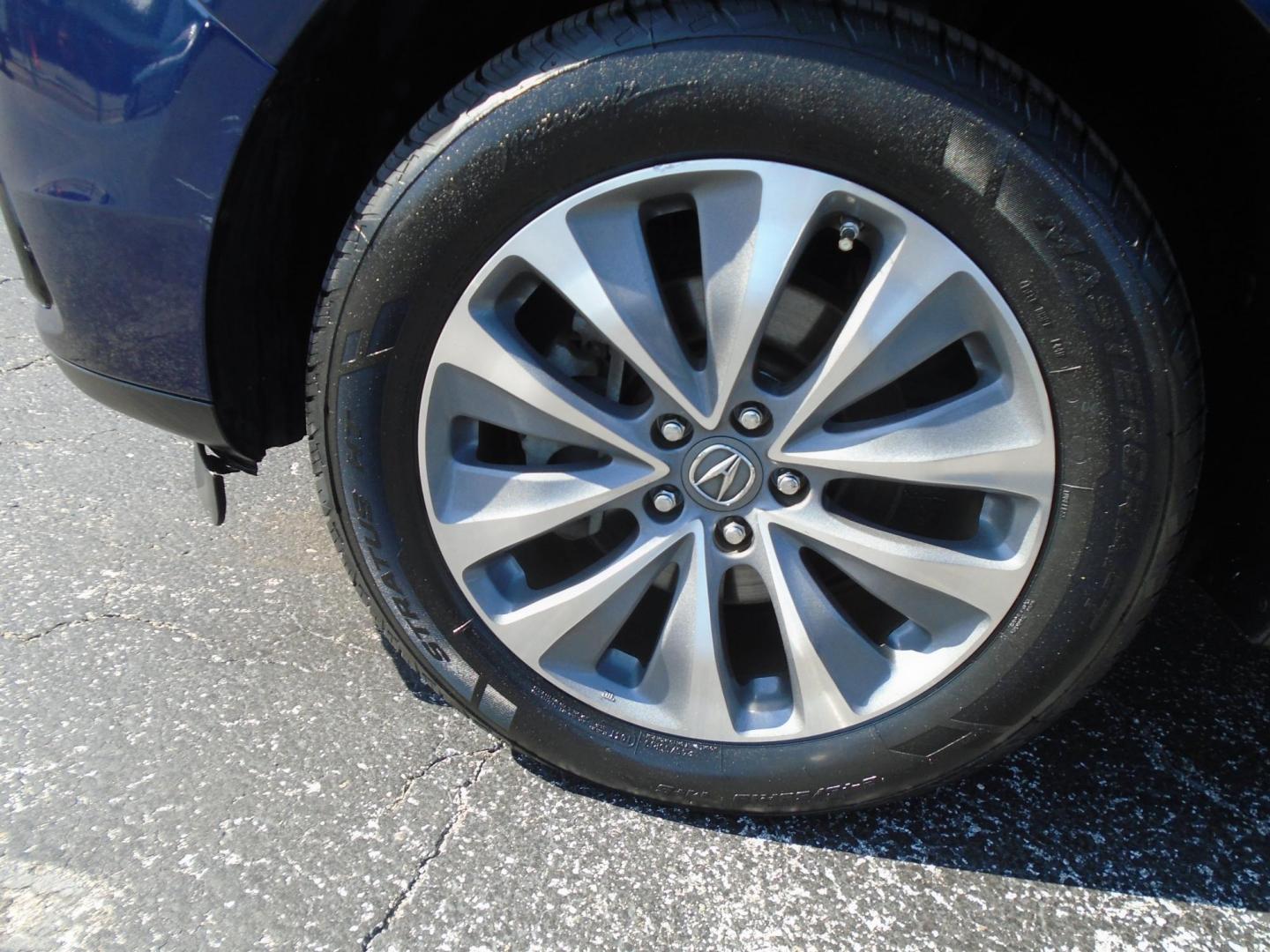 2014 Acura MDX 6-Spd AT w/Tech Package (5FRYD3H43EB) with an 3.5L V6 SOHC 24V engine, 6-Speed Automatic transmission, located at 6112 N Florida Avenue, Tampa, FL, 33604, (888) 521-5131, 27.954929, -82.459534 - Photo#8