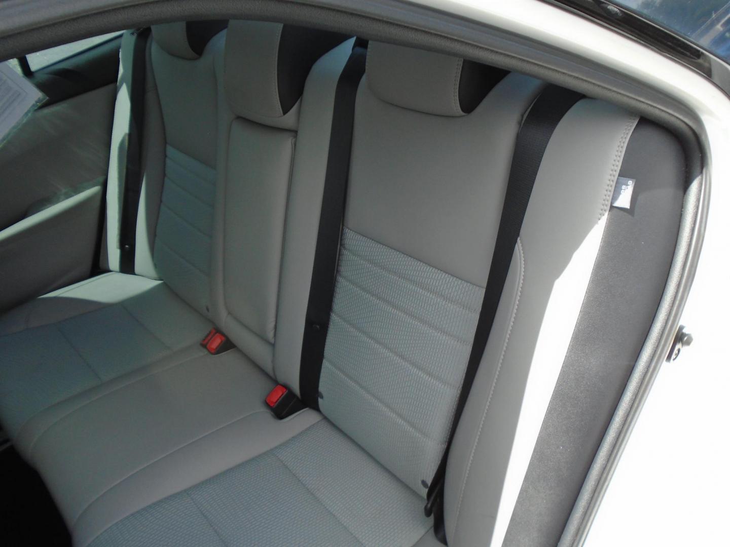 2016 WHITE /GREY Toyota Camry SE (4T1BF1FK9GU) with an 2.5L L4 DOHC 16V engine, 6-Speed Automatic transmission, located at 6112 N Florida Avenue, Tampa, FL, 33604, (888) 521-5131, 27.954929, -82.459534 - 499 DOWN PLUS TAX & TAG - Photo#12