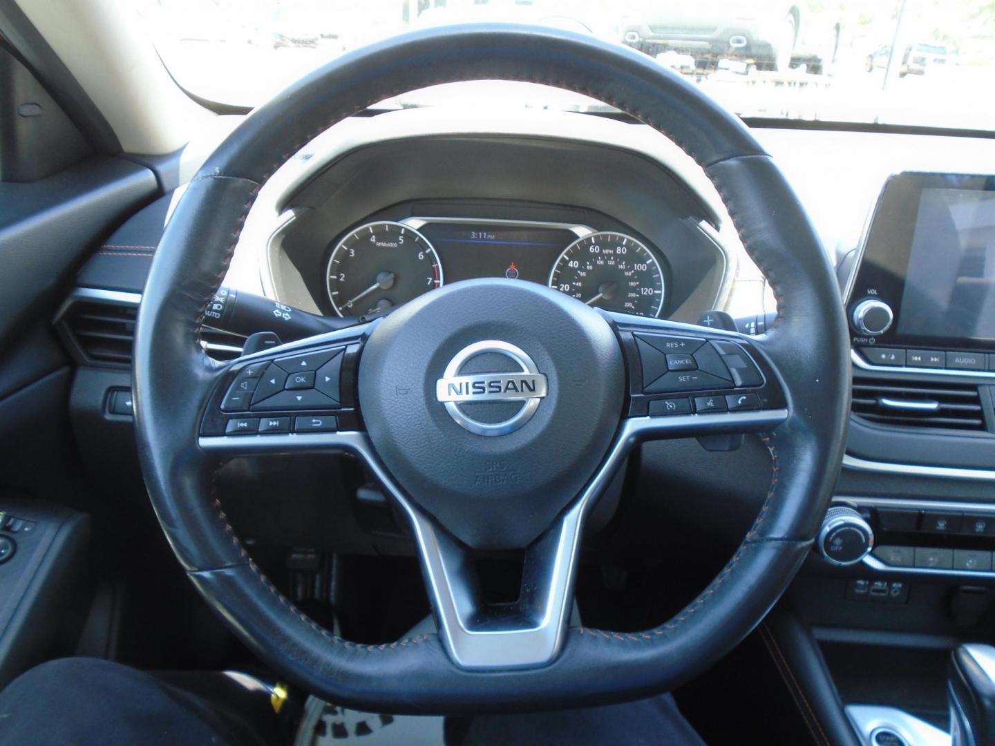2019 orange /grey Nissan Altima 2.5 SR (1N4BL4CV6KC) with an 2.5L L4 DOHC 16V engine, CVT transmission, located at 6112 N Florida Avenue, Tampa, FL, 33604, (888) 521-5131, 27.954929, -82.459534 - 499 down plus tax & tag!!! - Photo#13