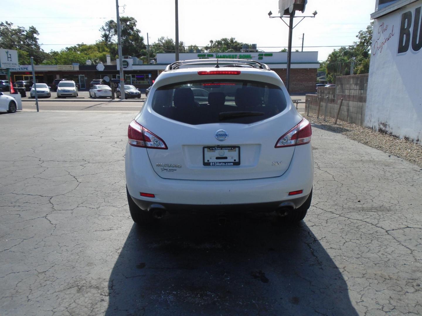 2013 WHITE /Beige Nissan Murano SV (JN8AZ1MU2DW) with an 3.5L V6 DOHC 24V engine, Continuously Variable Transmission transmission, located at 6112 N Florida Avenue, Tampa, FL, 33604, (888) 521-5131, 27.954929, -82.459534 - 499$ DOWN PLUS TAX & TAG - Photo#4
