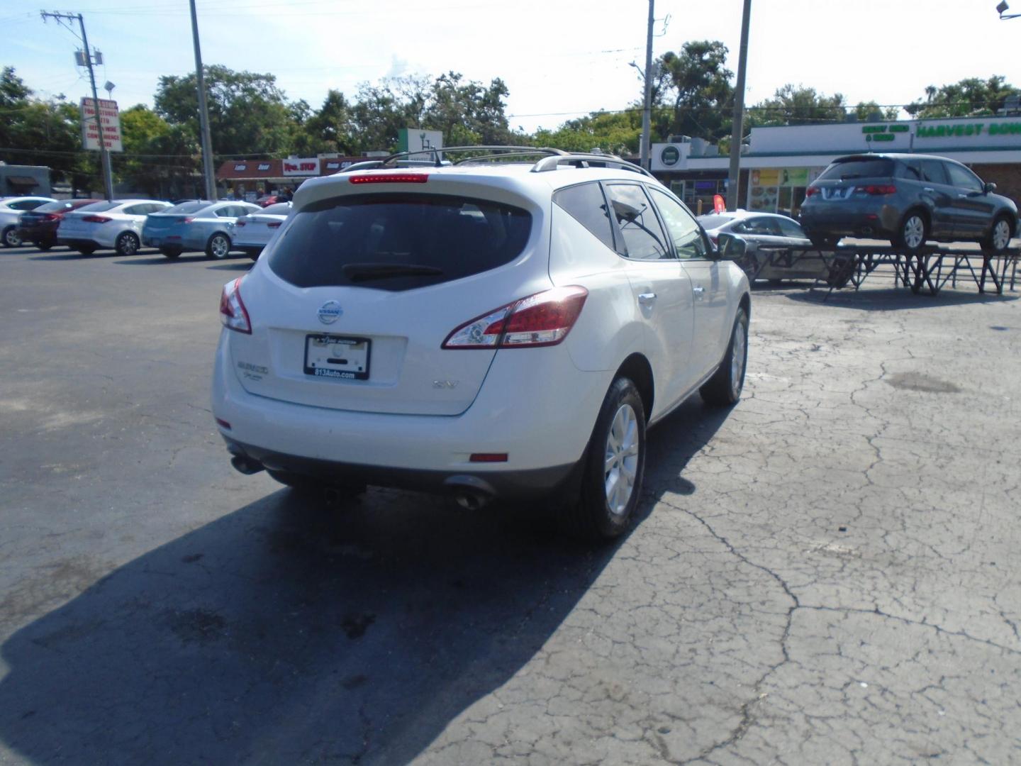 2013 WHITE /Beige Nissan Murano SV (JN8AZ1MU2DW) with an 3.5L V6 DOHC 24V engine, Continuously Variable Transmission transmission, located at 6112 N Florida Avenue, Tampa, FL, 33604, (888) 521-5131, 27.954929, -82.459534 - 499$ DOWN PLUS TAX & TAG - Photo#6