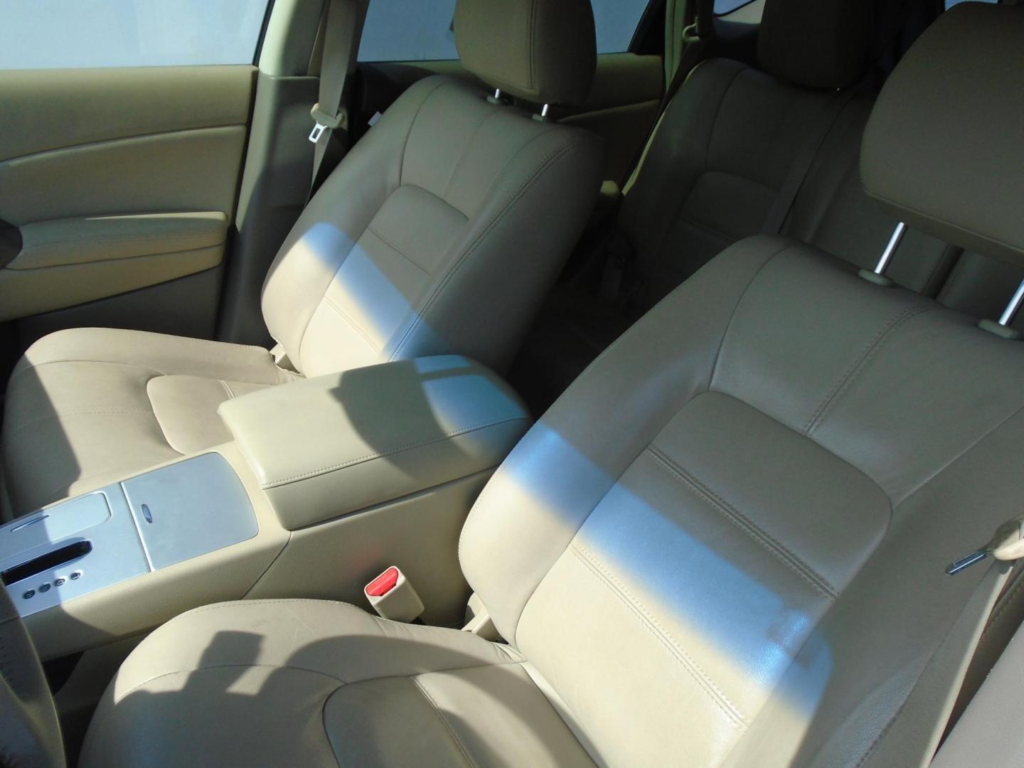 2013 WHITE /Beige Nissan Murano SV (JN8AZ1MU2DW) with an 3.5L V6 DOHC 24V engine, Continuously Variable Transmission transmission, located at 6112 N Florida Avenue, Tampa, FL, 33604, (888) 521-5131, 27.954929, -82.459534 - 499$ DOWN PLUS TAX & TAG - Photo#11