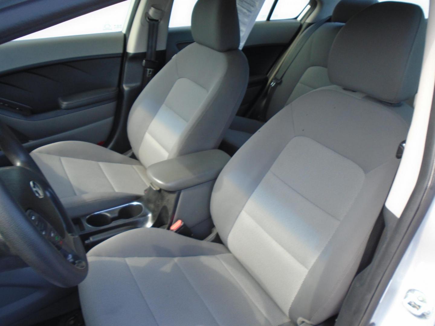 2017 SILVER /Grey Kia Forte LX 6M (3KPFK4A77HE) with an 2.0L L4 DOHC 16V engine, 6M transmission, located at 6112 N Florida Avenue, Tampa, FL, 33604, (888) 521-5131, 27.954929, -82.459534 - 499 DOWN PLUS TAX & TAG - Photo#12