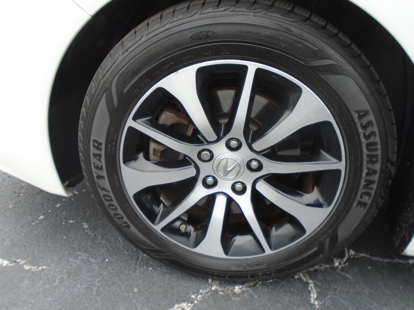 2015 WHITE /Beige Acura TLX 8-Spd DCT (19UUB1F35FA) with an 2.5L L4 DOHC 16V engine, 8-Speed Automatic transmission, located at 6112 N Florida Avenue, Tampa, FL, 33604, (888) 521-5131, 27.954929, -82.459534 - 499$ DOWN PLUX TAX & TAG - Photo#7