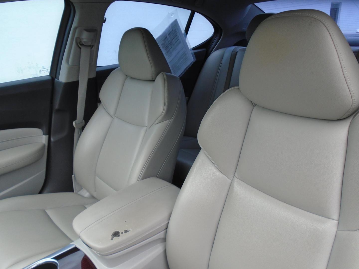 2015 WHITE /Beige Acura TLX 8-Spd DCT (19UUB1F35FA) with an 2.5L L4 DOHC 16V engine, 8-Speed Automatic transmission, located at 6112 N Florida Avenue, Tampa, FL, 33604, (888) 521-5131, 27.954929, -82.459534 - 499$ DOWN PLUX TAX & TAG - Photo#10