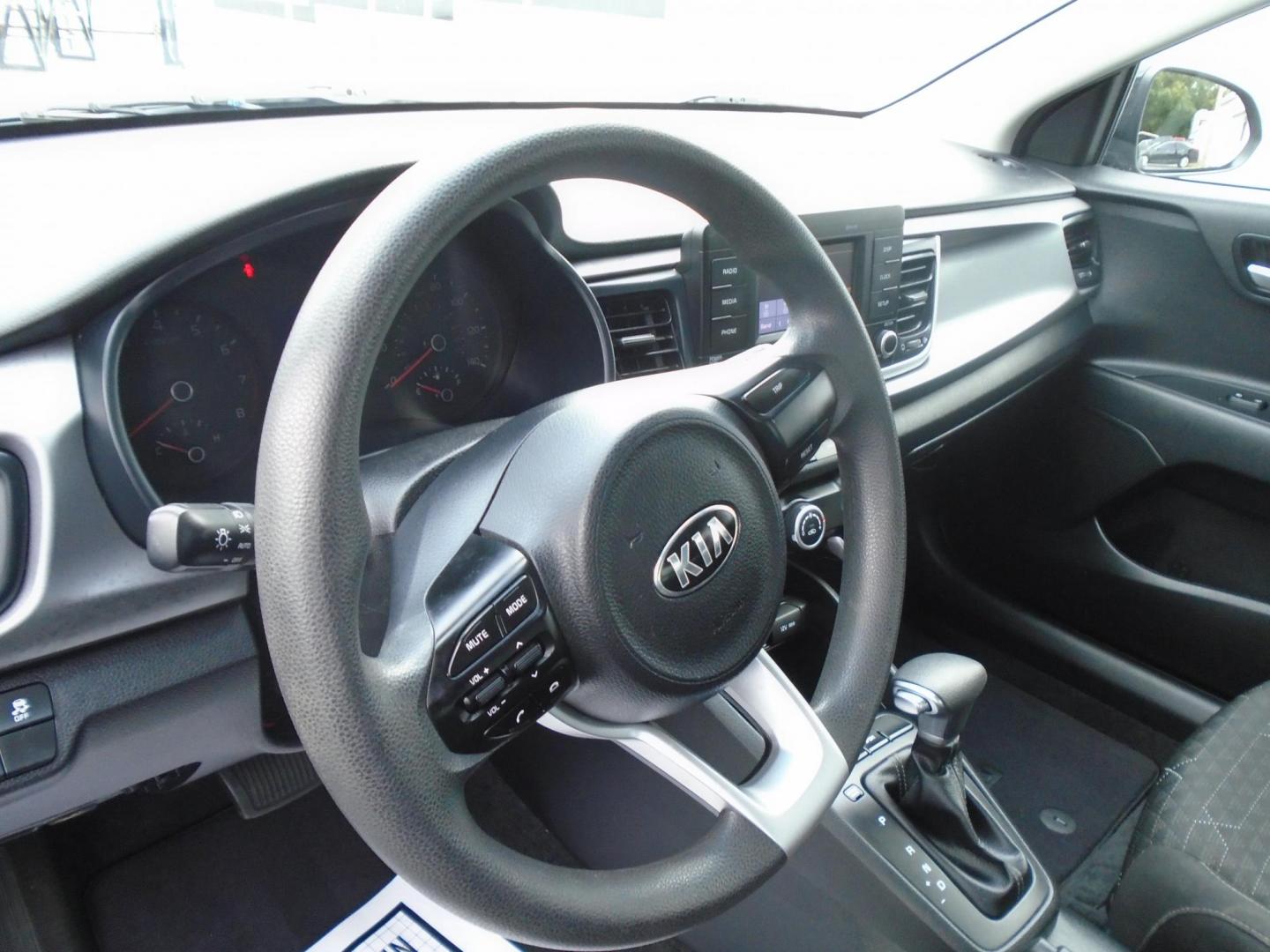 2019 BLACK /Grey Kia Rio LX (3KPA24AB7KE) with an 1.6L L4 DOHC 16V engine, 6A transmission, located at 6112 N Florida Avenue, Tampa, FL, 33604, (888) 521-5131, 27.954929, -82.459534 - 499 DOWN PLUS TAX & TAG - Photo#8