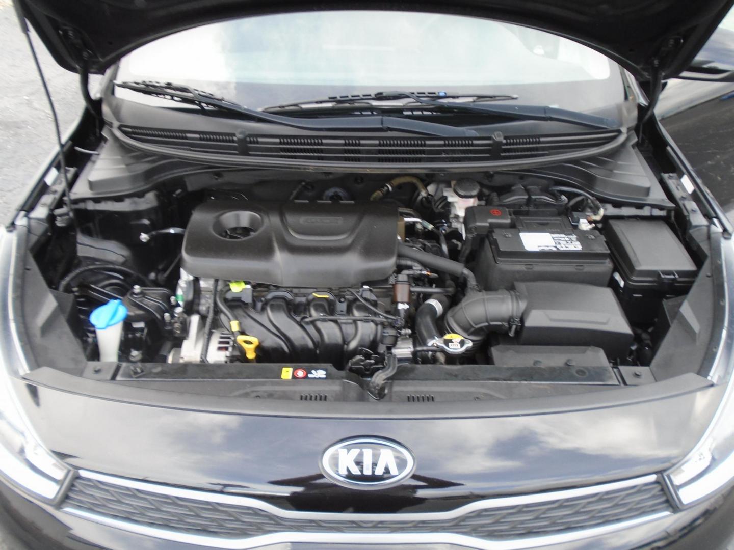 2019 BLACK /Grey Kia Rio LX (3KPA24AB7KE) with an 1.6L L4 DOHC 16V engine, 6A transmission, located at 6112 N Florida Avenue, Tampa, FL, 33604, (888) 521-5131, 27.954929, -82.459534 - 499 DOWN PLUS TAX & TAG - Photo#9