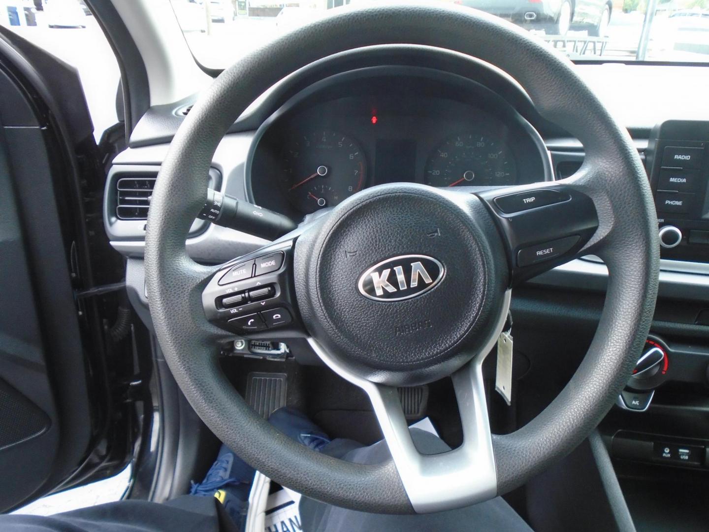 2019 BLACK /Grey Kia Rio LX (3KPA24AB7KE) with an 1.6L L4 DOHC 16V engine, 6A transmission, located at 6112 N Florida Avenue, Tampa, FL, 33604, (888) 521-5131, 27.954929, -82.459534 - 499 DOWN PLUS TAX & TAG - Photo#12