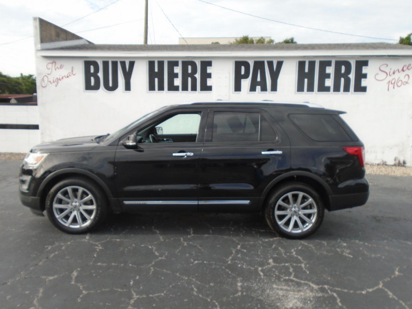 2017 BLACK /Black Ford Explorer Limited 4WD (1FM5K8F84HG) with an 3.5L V6 DOHC 24V engine, 6A transmission, located at 6112 N Florida Avenue, Tampa, FL, 33604, (888) 521-5131, 27.954929, -82.459534 - 499 DOWN PLUS TAX & TAG. - Photo#0