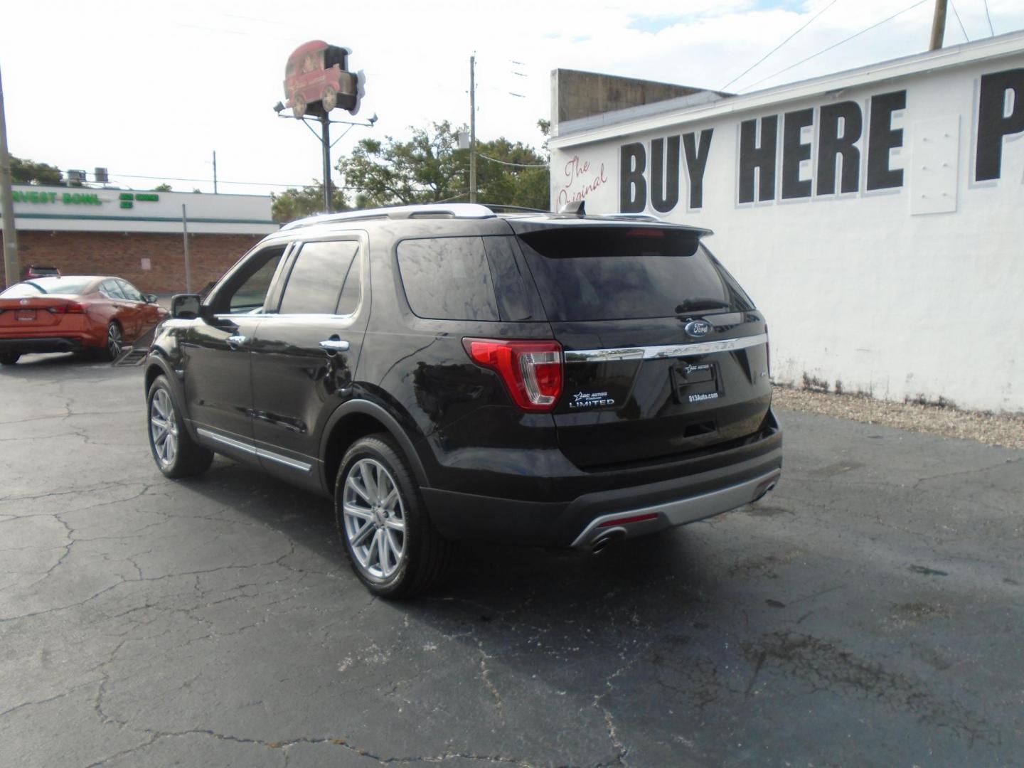 2017 BLACK /Black Ford Explorer Limited 4WD (1FM5K8F84HG) with an 3.5L V6 DOHC 24V engine, 6A transmission, located at 6112 N Florida Avenue, Tampa, FL, 33604, (888) 521-5131, 27.954929, -82.459534 - 499 DOWN PLUS TAX & TAG. - Photo#6