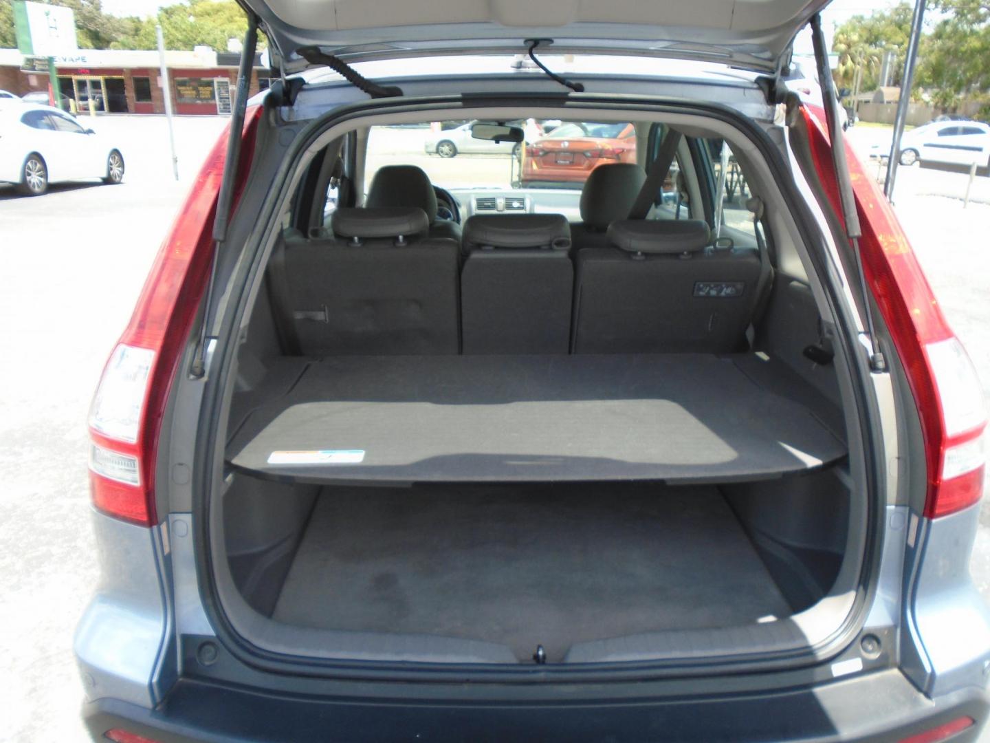2009 LT BLUE /Beige Honda CR-V EX-L 2WD 5-Speed AT (5J6RE38789L) with an 2.4L L4 DOHC 16V engine, 5-Speed Automatic Overdrive transmission, located at 6112 N Florida Avenue, Tampa, FL, 33604, (888) 521-5131, 27.954929, -82.459534 - 499 DOWN PLUS TAX & TAG - Photo#8