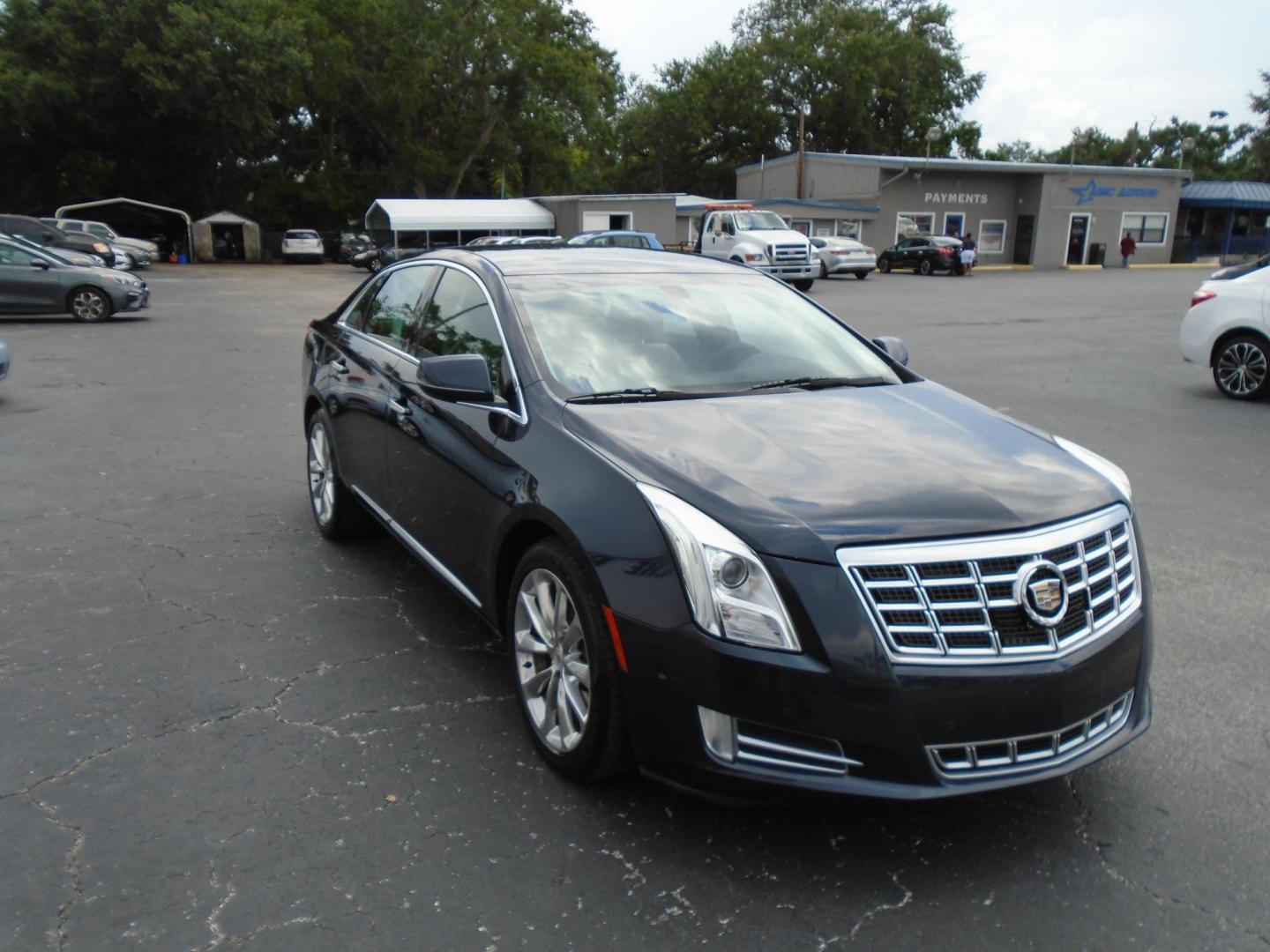 2014 BLUE /Beige Cadillac XTS Luxury FWD (2G61M5S39E9) with an 3.6L V6 DOHC 24V engine, 6-Speed Automatic transmission, located at 6112 N Florida Avenue, Tampa, FL, 33604, (888) 521-5131, 27.954929, -82.459534 - 499 DOWN PLUS TAX & TAG. - Photo#2