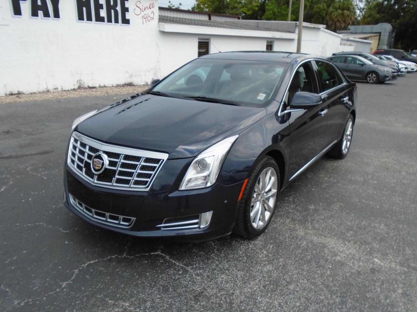2014 BLUE /Beige Cadillac XTS Luxury FWD (2G61M5S39E9) with an 3.6L V6 DOHC 24V engine, 6-Speed Automatic transmission, located at 6112 N Florida Avenue, Tampa, FL, 33604, (888) 521-5131, 27.954929, -82.459534 - 499 DOWN PLUS TAX & TAG. - Photo#3