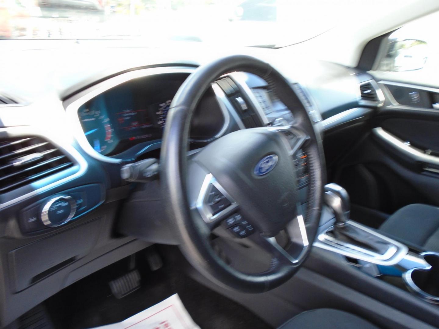 2018 BLACK /Grey Ford Edge SEL FWD (2FMPK3J94JB) with an 2.0L L4 DOHC 16V engine, 6A transmission, located at 6112 N Florida Avenue, Tampa, FL, 33604, (888) 521-5131, 27.954929, -82.459534 - 499 DOWN PLUS TAX & TAG - Photo#10