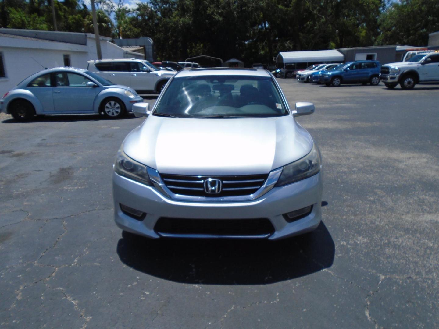 2013 SILVER /Black Honda Accord EX-L V6 Sedan AT (1HGCR3F87DA) with an 3.5L V6 SOHC 24V engine, 6-Speed Automatic transmission, located at 6112 N Florida Avenue, Tampa, FL, 33604, (888) 521-5131, 27.954929, -82.459534 - 499 DOWN PLUS TAX & TAG. - Photo#0