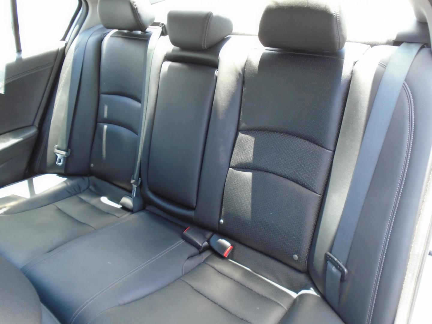 2013 SILVER /Black Honda Accord EX-L V6 Sedan AT (1HGCR3F87DA) with an 3.5L V6 SOHC 24V engine, 6-Speed Automatic transmission, located at 6112 N Florida Avenue, Tampa, FL, 33604, (888) 521-5131, 27.954929, -82.459534 - 499 DOWN PLUS TAX & TAG. - Photo#13