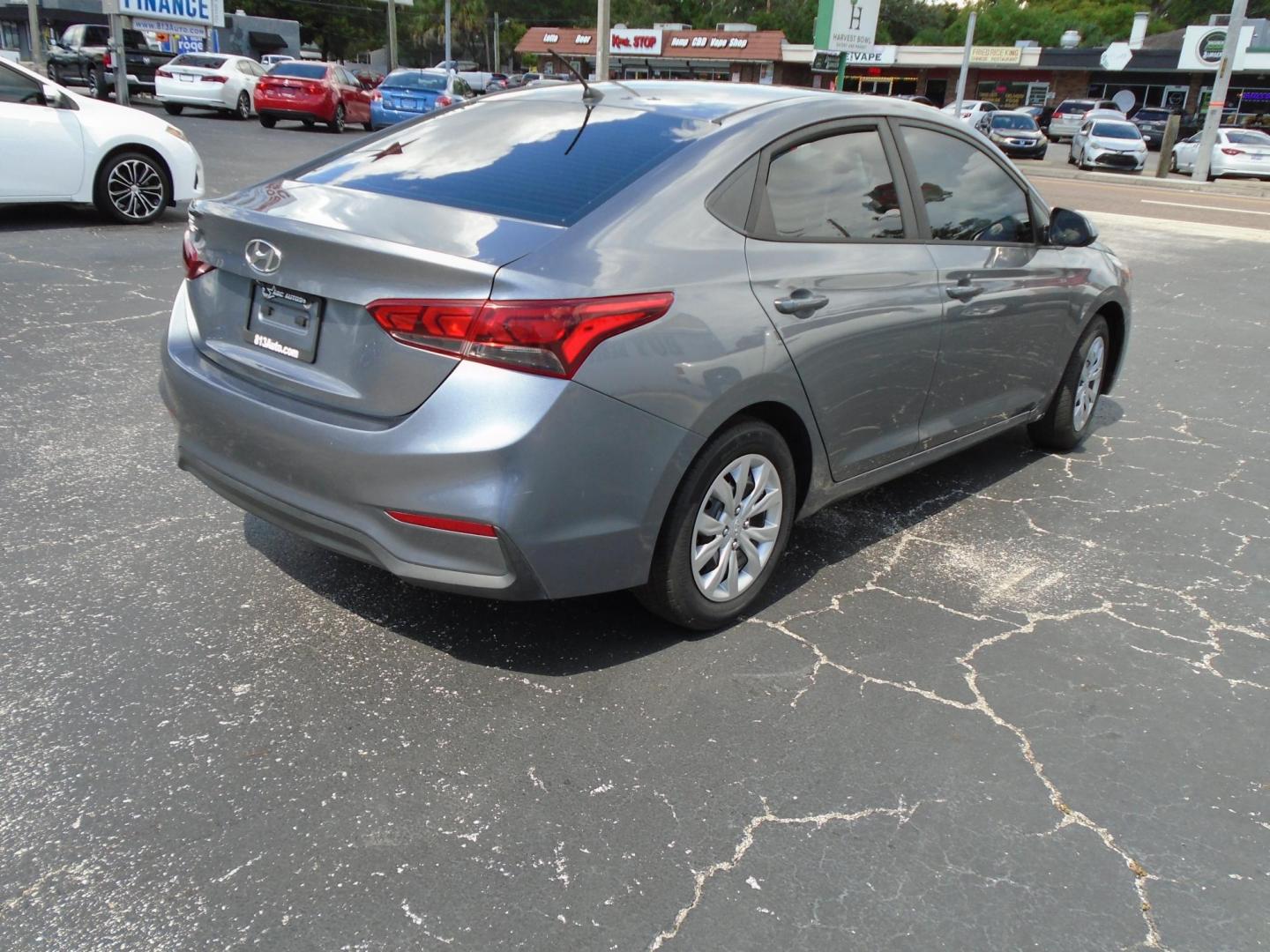 2018 Blue /Grey Hyundai Accent SEL 4-Door 6A (3KPC24A3XJE) with an 1.6L L4 DOHC 16V engine, 6A transmission, located at 6112 N Florida Avenue, Tampa, FL, 33604, (888) 521-5131, 27.954929, -82.459534 - 499 DOWN PLUS TAX & TAG. - Photo#5