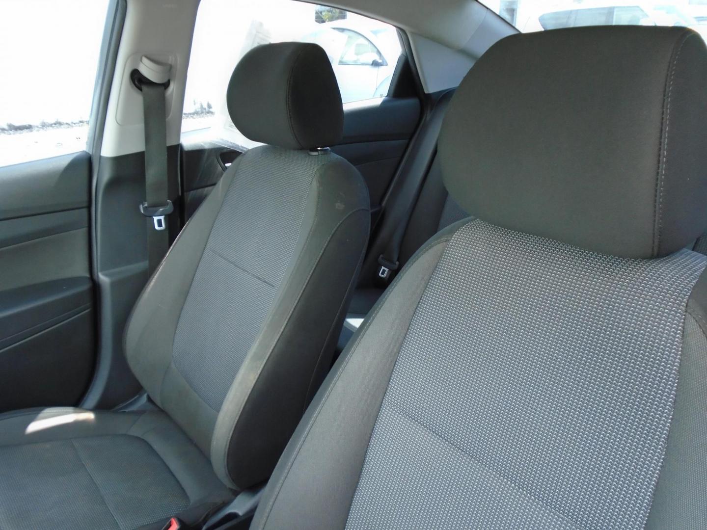 2018 Blue /Grey Hyundai Accent SEL 4-Door 6A (3KPC24A3XJE) with an 1.6L L4 DOHC 16V engine, 6A transmission, located at 6112 N Florida Avenue, Tampa, FL, 33604, (888) 521-5131, 27.954929, -82.459534 - 499 DOWN PLUS TAX & TAG. - Photo#13