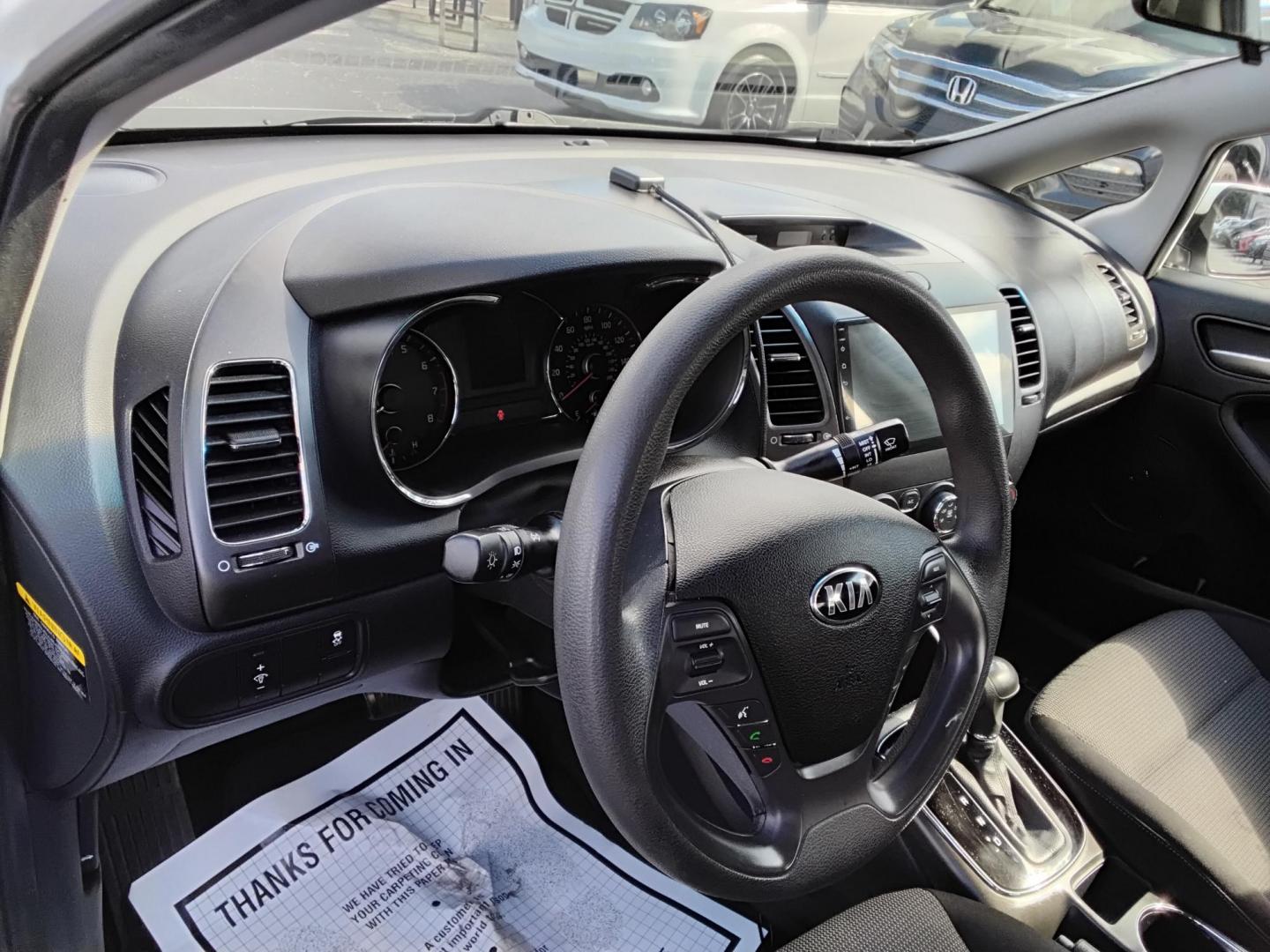 2017 White /Black Kia Forte LX 6M (3KPFK4A7XHE) with an 2.0L L4 DOHC 16V engine, 6M transmission, located at 6112 N Florida Avenue, Tampa, FL, 33604, (888) 521-5131, 27.954929, -82.459534 - 499 DOWN PLUS TAX & TAG. - Photo#8