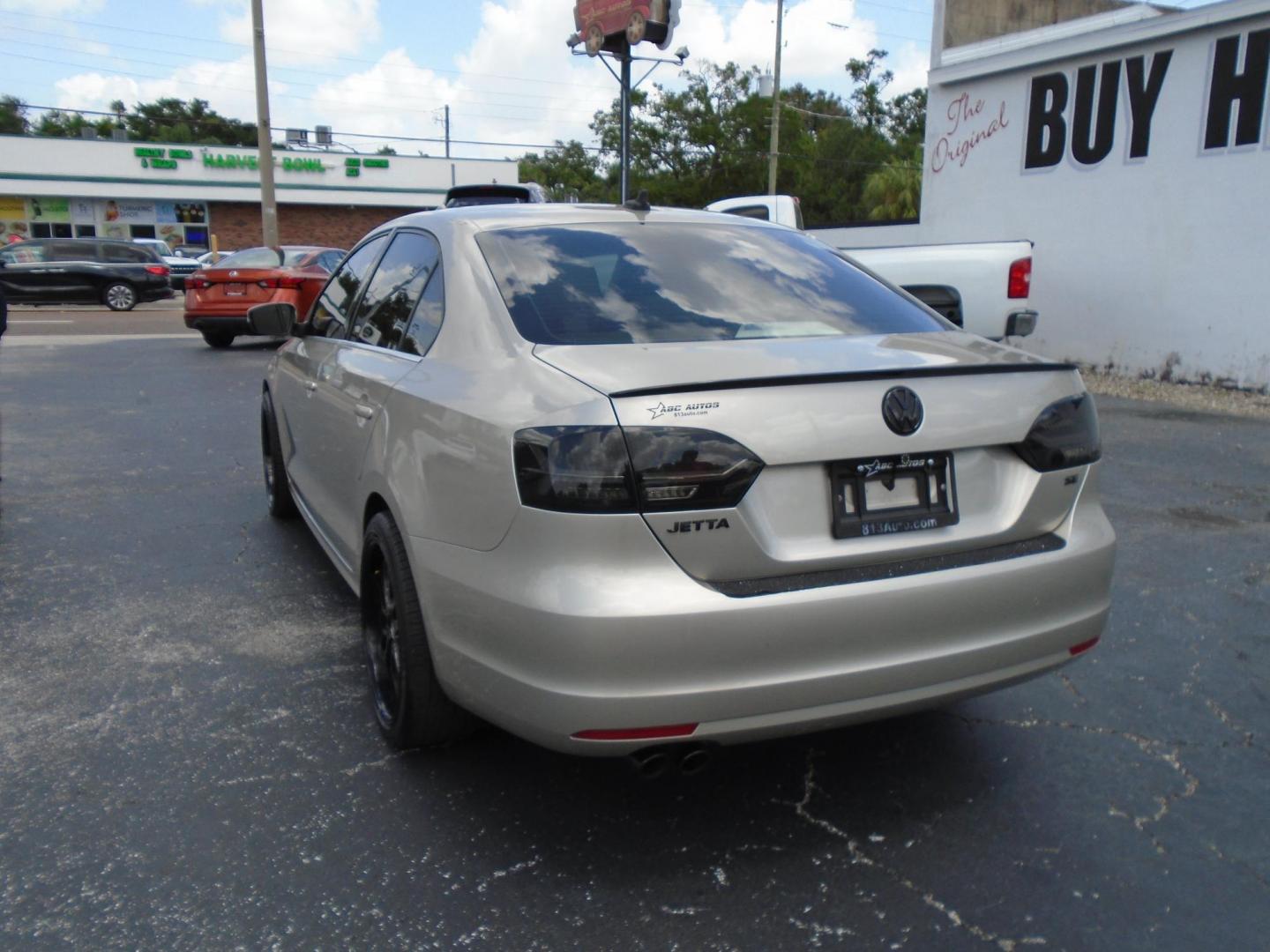 2014 TAN /Beige Volkswagen Jetta SE (3VWD17AJ1EM) with an 1.8L L4 DOHC 20V engine, located at 6112 N Florida Avenue, Tampa, FL, 33604, (888) 521-5131, 27.954929, -82.459534 - 499 DOWN PLUS TAX & TAG - Photo#5