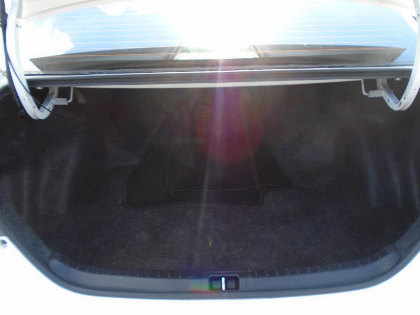 2014 White /Grey Toyota Corolla L 4-Speed AT (2T1BURHE7EC) with an 1.8L L4 DOHC 16V engine, 4-Speed Automatic transmission, located at 6112 N Florida Avenue, Tampa, FL, 33604, (888) 521-5131, 27.954929, -82.459534 - 499 down plus tax & tag. - Photo#7