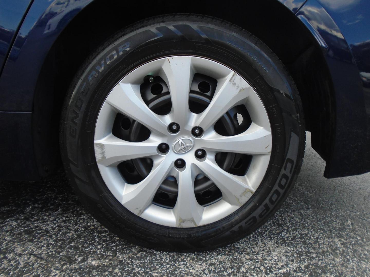 2020 Blue /Grey Toyota Corolla LE (JTDEPRAE8LJ) with an 1.8L L4 DOHC 16V engine, CVT transmission, located at 6112 N Florida Avenue, Tampa, FL, 33604, (888) 521-5131, 27.954929, -82.459534 - 499$ DOWN PLUS TAX & TAG. - Photo#8
