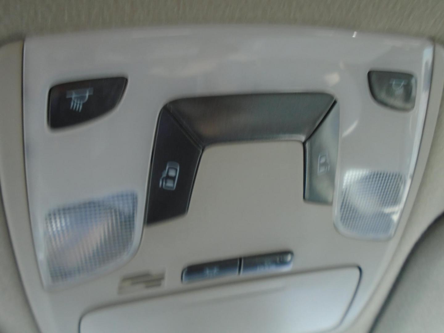 2011 TAN /Beige Toyota Sienna Base (5TDKA3DC4BS) with an 2.7L L4 DOHC 16V engine, 5-Speed Automatic transmission, located at 6112 N Florida Avenue, Tampa, FL, 33604, (888) 521-5131, 27.954929, -82.459534 - 499$ DOWN PLUS TAX & TAG. - Photo#19