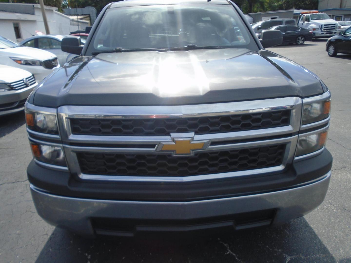2014 BLACK /Beige Chevrolet Silverado 1500 Work Truck 1WT Double Cab 2WD (1GCRCPEH2EZ) with an 4.3L V6 OHV 12V engine, 6-Speed Automatic transmission, located at 6112 N Florida Avenue, Tampa, FL, 33604, (888) 521-5131, 27.954929, -82.459534 - 499$ DOWN PLUS TAX & TAG. - Photo#3