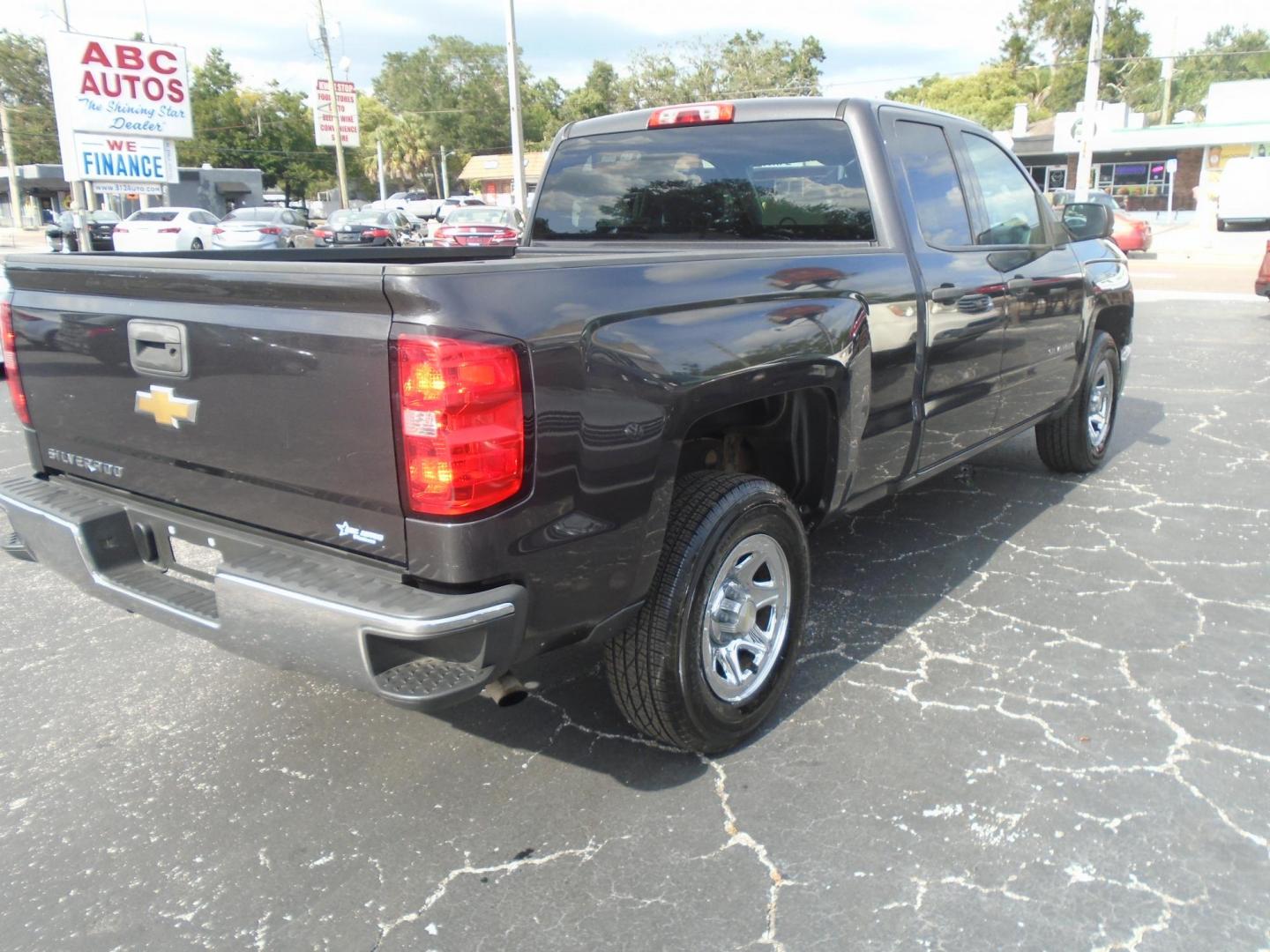 2014 BLACK /Beige Chevrolet Silverado 1500 Work Truck 1WT Double Cab 2WD (1GCRCPEH2EZ) with an 4.3L V6 OHV 12V engine, 6-Speed Automatic transmission, located at 6112 N Florida Avenue, Tampa, FL, 33604, (888) 521-5131, 27.954929, -82.459534 - 499$ DOWN PLUS TAX & TAG. - Photo#4