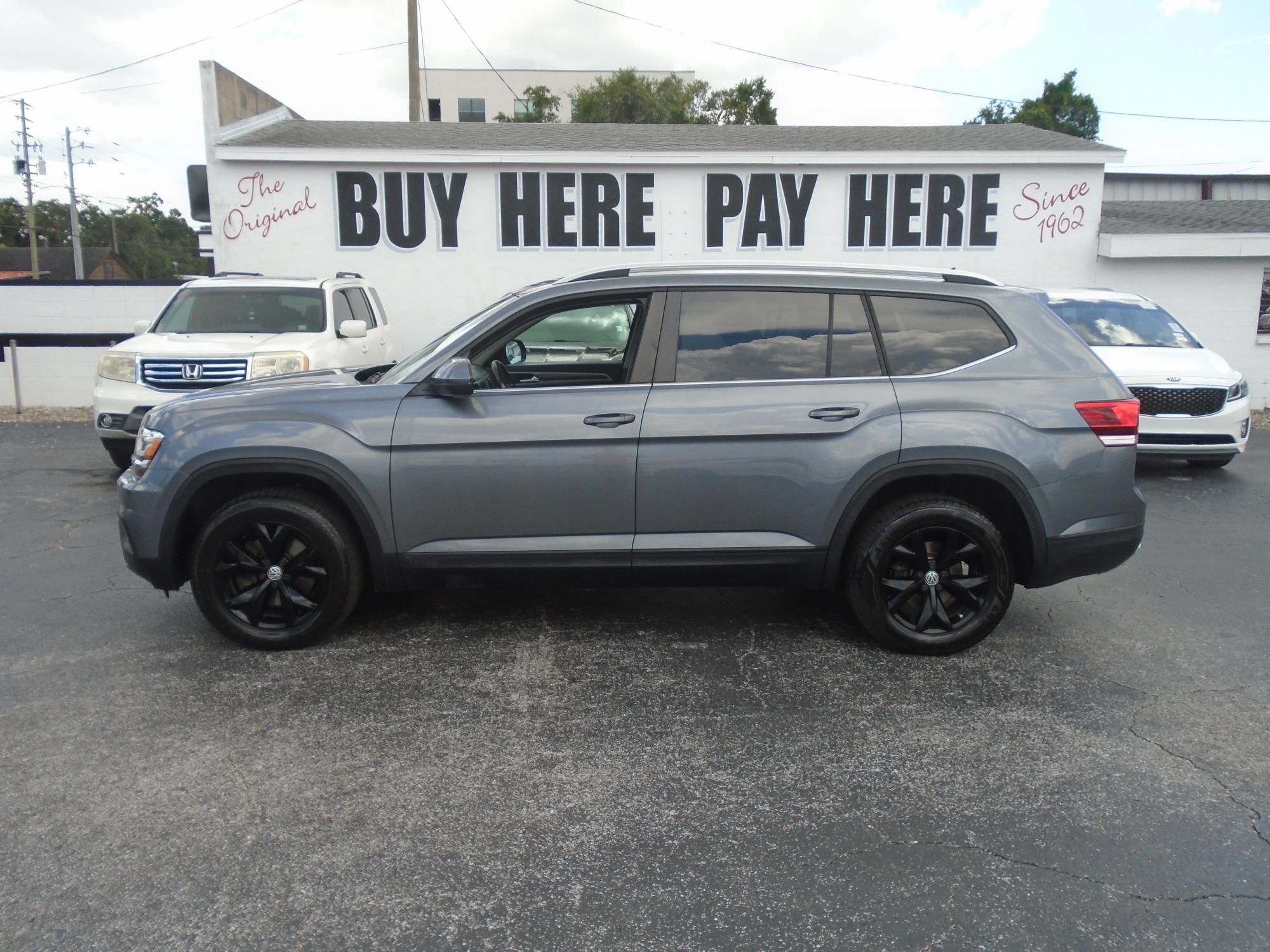 photo of 2018 Volkswagen Atlas V6 SE w/Technology