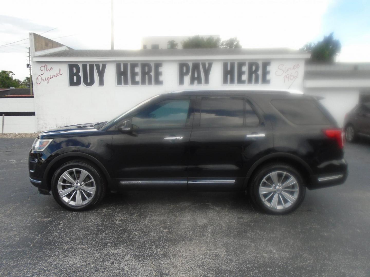 2018 BLACK /Black Ford Explorer Limited 4WD (1FM5K8F82JG) with an 3.5L V6 DOHC 24V engine, 6A transmission, located at 6112 N Florida Avenue, Tampa, FL, 33604, (888) 521-5131, 27.954929, -82.459534 - 499$ DOWN PLUS TAX & TAG - Photo#0
