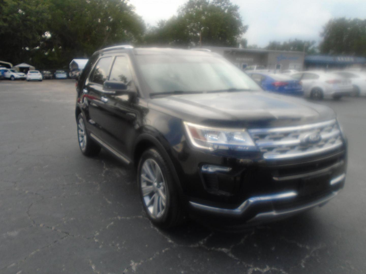2018 BLACK /Black Ford Explorer Limited 4WD (1FM5K8F82JG) with an 3.5L V6 DOHC 24V engine, 6A transmission, located at 6112 N Florida Avenue, Tampa, FL, 33604, (888) 521-5131, 27.954929, -82.459534 - 499$ DOWN PLUS TAX & TAG - Photo#3