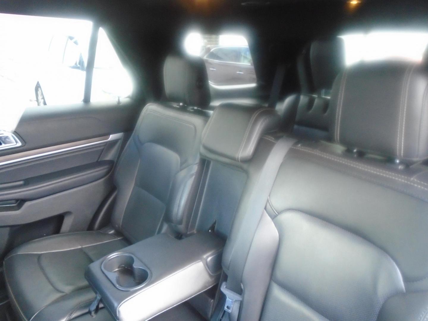 2018 BLACK /Black Ford Explorer Limited 4WD (1FM5K8F82JG) with an 3.5L V6 DOHC 24V engine, 6A transmission, located at 6112 N Florida Avenue, Tampa, FL, 33604, (888) 521-5131, 27.954929, -82.459534 - 499$ DOWN PLUS TAX & TAG - Photo#11