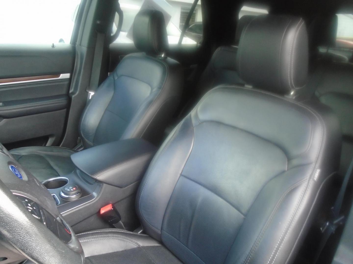 2018 BLACK /Black Ford Explorer Limited 4WD (1FM5K8F82JG) with an 3.5L V6 DOHC 24V engine, 6A transmission, located at 6112 N Florida Avenue, Tampa, FL, 33604, (888) 521-5131, 27.954929, -82.459534 - 499$ DOWN PLUS TAX & TAG - Photo#10
