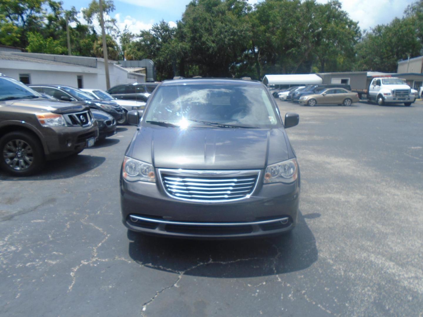 2016 GRAY /Black Chrysler Town & Country Touring (2C4RC1BG0GR) with an 3.6L V6 DOHC 24V engine, 6A transmission, located at 6112 N Florida Avenue, Tampa, FL, 33604, (888) 521-5131, 27.954929, -82.459534 - 499$ down plus tax & tag. - Photo#1