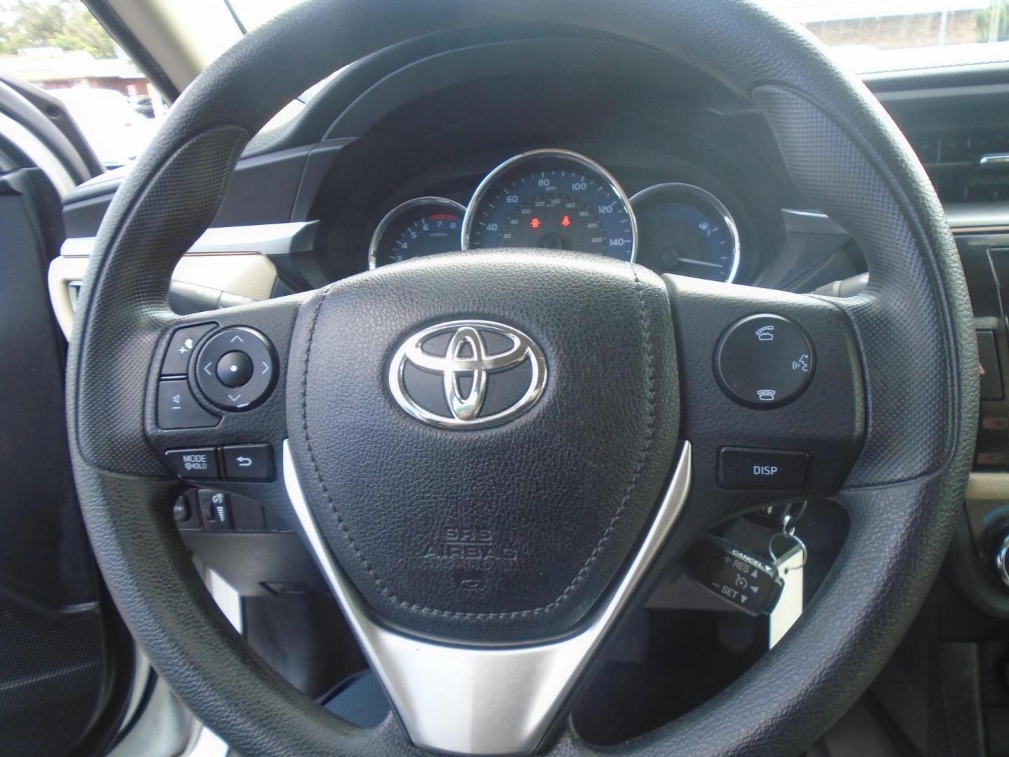 2014 White /Beige Toyota Corolla ECO CVT (5YFBPRHE8EP) with an 1.8L L4 DOHC 16V engine, Continuously Variable Transmission transmission, located at 6112 N Florida Avenue, Tampa, FL, 33604, (888) 521-5131, 27.954929, -82.459534 - 499$ down plus tax & tag. - Photo#10