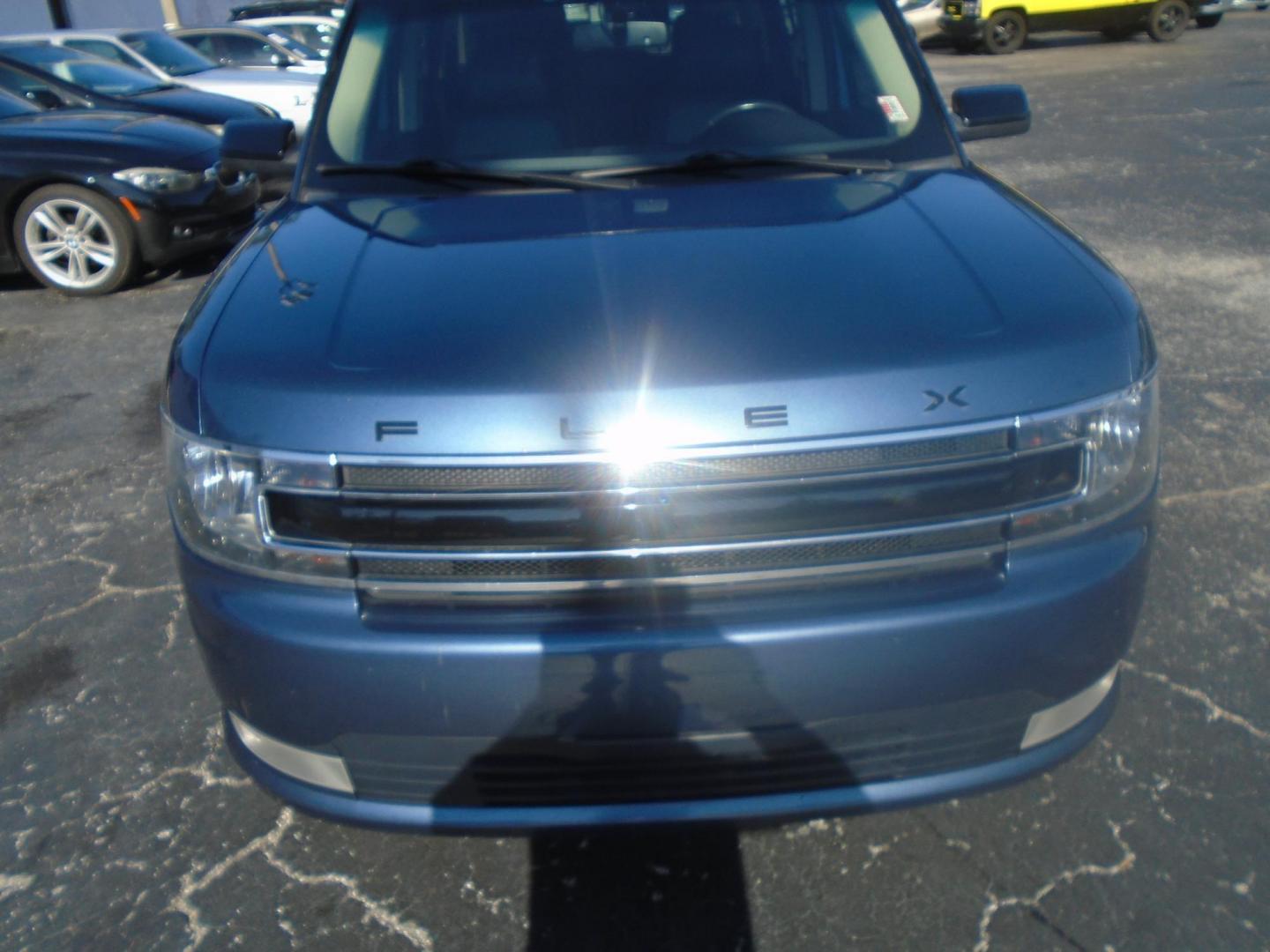 2018 Blue /Beige Ford Flex SEL FWD (2FMGK5C87JB) with an 3.5L V6 DOHC 24V engine, 6A transmission, located at 6112 N Florida Avenue, Tampa, FL, 33604, (888) 521-5131, 27.954929, -82.459534 - 499$ DOWN PLUS TAX & TAG. - Photo#1