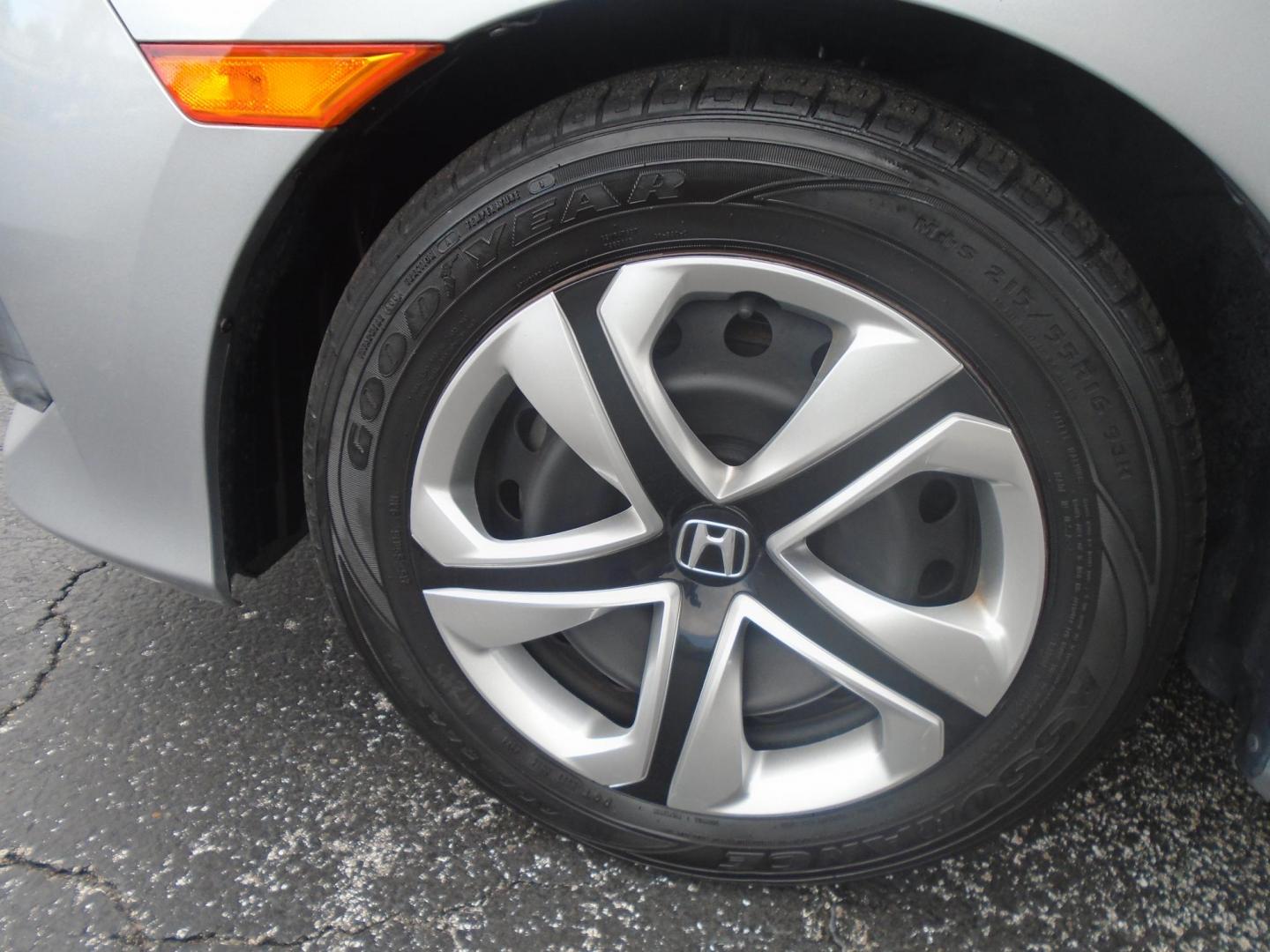 2017 SILVER /Grey Honda Civic LX Sedan CVT (19XFC2F59HE) with an 2.0L L4 DOHC 16V engine, CVT transmission, located at 6112 N Florida Avenue, Tampa, FL, 33604, (888) 521-5131, 27.954929, -82.459534 - 499$ down plus tax & tag. - Photo#14