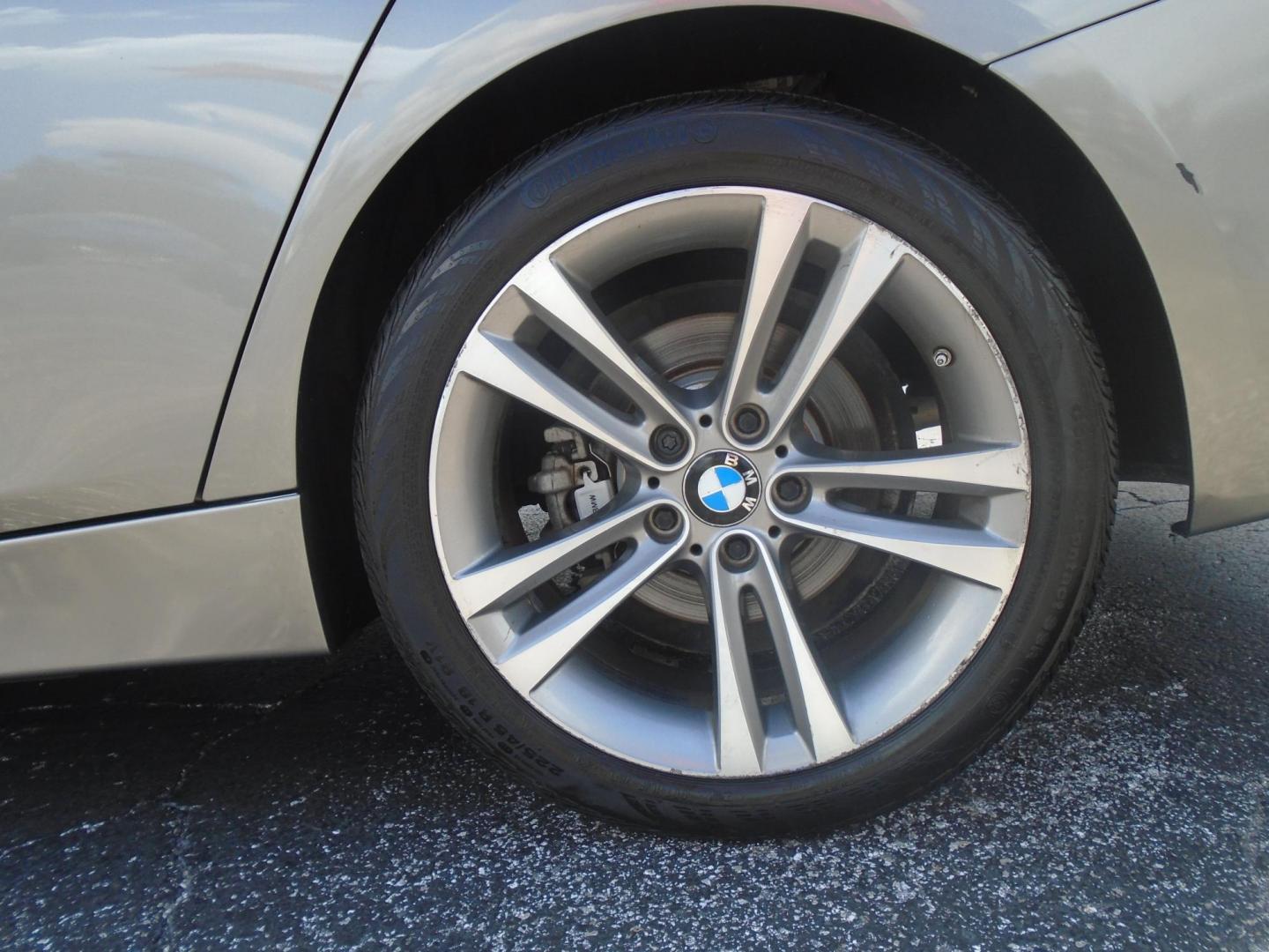 2016 SILVER /Beige BMW 3-Series 328i SULEV (WBA8E9G59GN) with an 2.0L L4 DOHC 16V engine, located at 6112 N Florida Avenue, Tampa, FL, 33604, (888) 521-5131, 27.954929, -82.459534 - 499$ down plus tax & tag. - Photo#13
