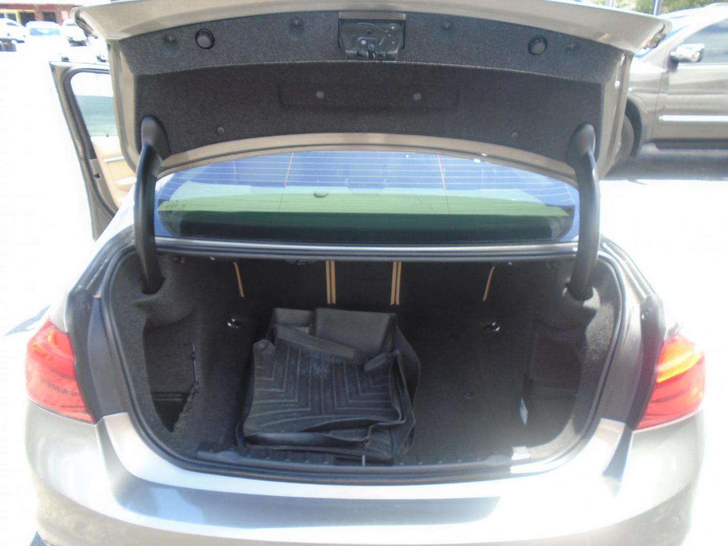 2016 SILVER /Beige BMW 3-Series 328i SULEV (WBA8E9G59GN) with an 2.0L L4 DOHC 16V engine, located at 6112 N Florida Avenue, Tampa, FL, 33604, (888) 521-5131, 27.954929, -82.459534 - 499$ down plus tax & tag. - Photo#14