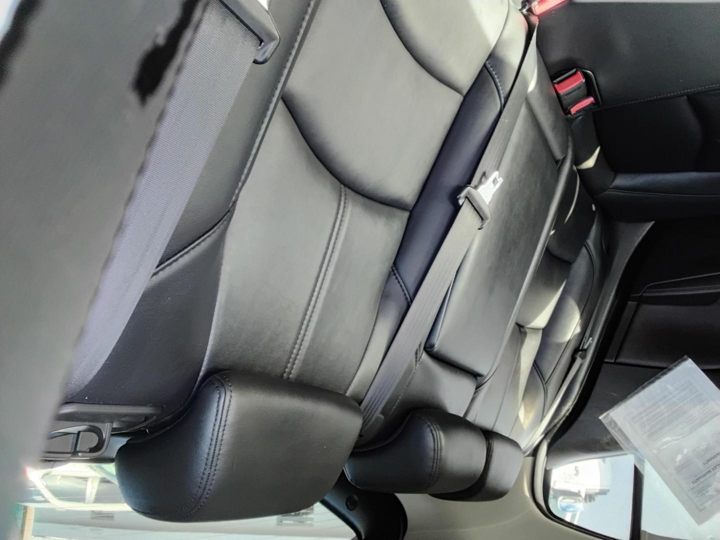 2017 White /BLACK Mazda MAZDA3 i Touring AT 5-Door (JM1BN1L77H1) with an 2.0L L4 DOHC 16V engine, 6A transmission, located at 6112 N Florida Avenue, Tampa, FL, 33604, (888) 521-5131, 27.954929, -82.459534 - 499$ down plus tax & tag. - Photo#12