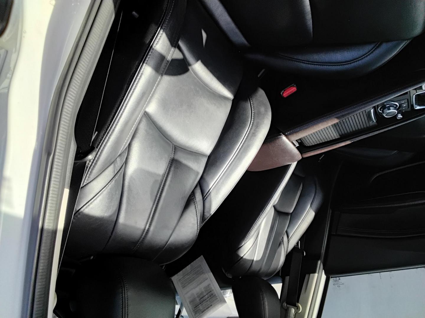 2017 White /BLACK Mazda MAZDA3 i Touring AT 5-Door (JM1BN1L77H1) with an 2.0L L4 DOHC 16V engine, 6A transmission, located at 6112 N Florida Avenue, Tampa, FL, 33604, (888) 521-5131, 27.954929, -82.459534 - 499$ down plus tax & tag. - Photo#11