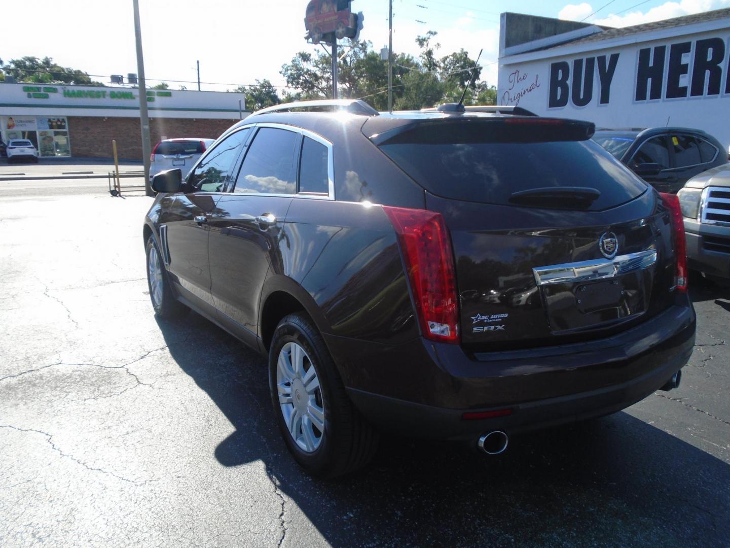 2015 BROWN /Beige Cadillac SRX Luxury Collection FWD (3GYFNBE3XFS) with an 3.6L V6 DOHC 24V FFV engine, 6-Speed Automatic transmission, located at 6112 N Florida Avenue, Tampa, FL, 33604, (888) 521-5131, 27.954929, -82.459534 - 499$ down plus tax & tag. - Photo#6
