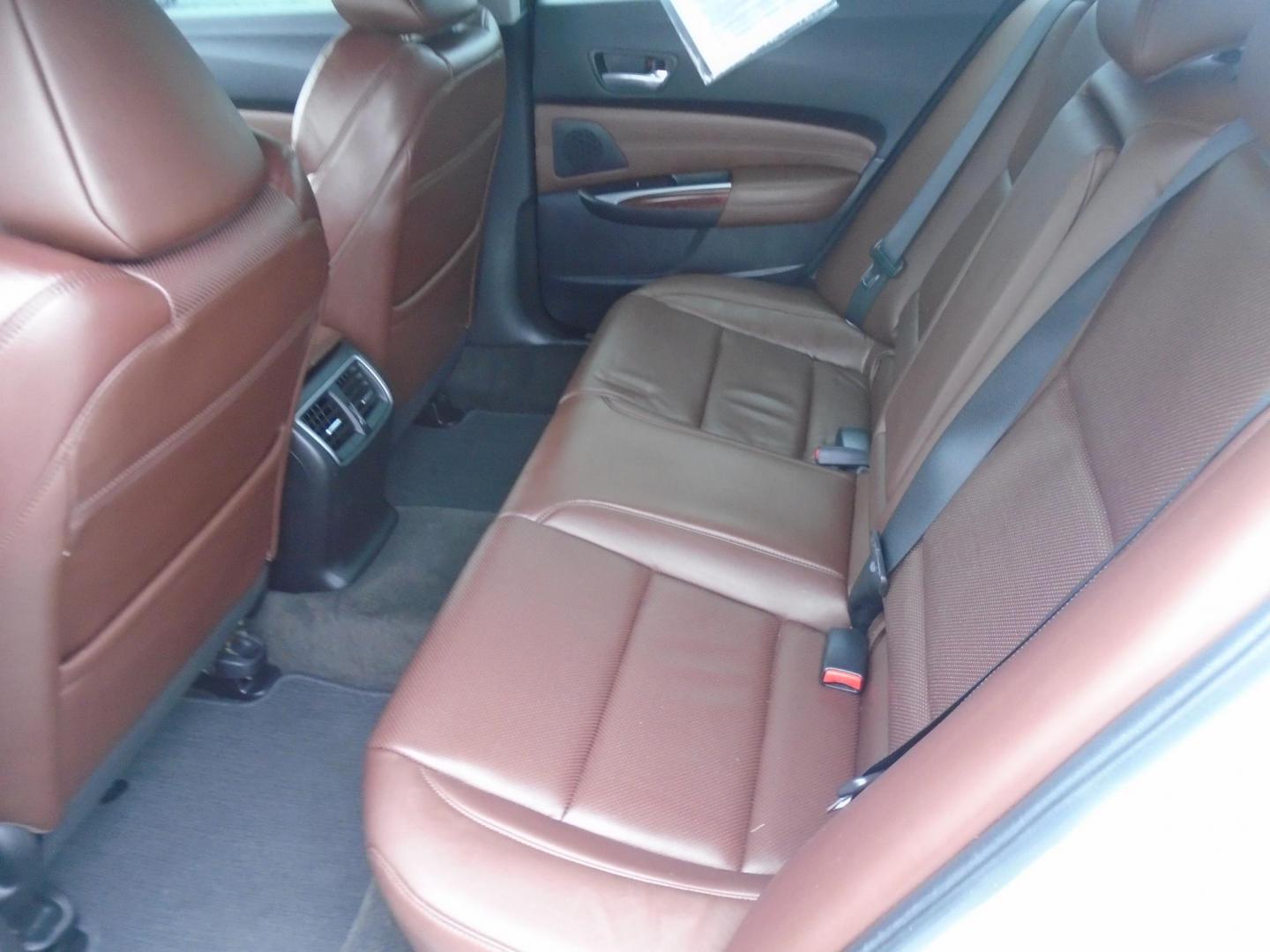 2015 White /Brown Acura TLX 8-Spd DCT w/Technology Package (19UUB1F51FA) with an 2.5L L4 DOHC 16V engine, 8-Speed Automatic transmission, located at 6112 N Florida Avenue, Tampa, FL, 33604, (888) 521-5131, 27.954929, -82.459534 - 499$ down plus tax & tag. - Photo#7