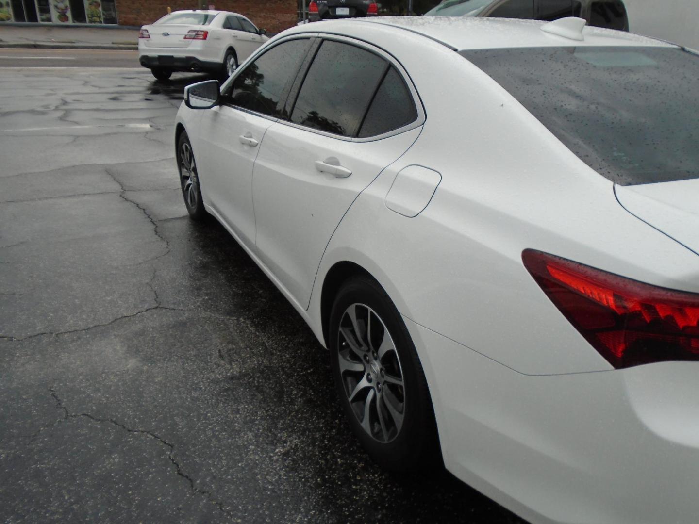 2015 White /Brown Acura TLX 8-Spd DCT w/Technology Package (19UUB1F51FA) with an 2.5L L4 DOHC 16V engine, 8-Speed Automatic transmission, located at 6112 N Florida Avenue, Tampa, FL, 33604, (888) 521-5131, 27.954929, -82.459534 - 499$ down plus tax & tag. - Photo#3