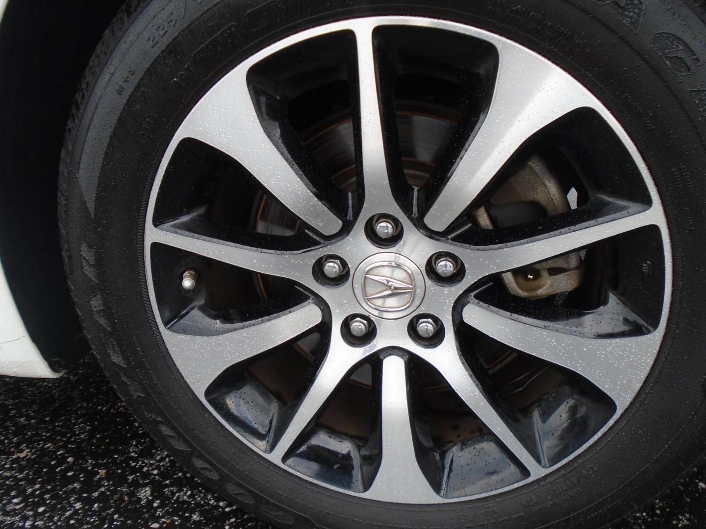 2015 White /Brown Acura TLX 8-Spd DCT w/Technology Package (19UUB1F51FA) with an 2.5L L4 DOHC 16V engine, 8-Speed Automatic transmission, located at 6112 N Florida Avenue, Tampa, FL, 33604, (888) 521-5131, 27.954929, -82.459534 - 499$ down plus tax & tag. - Photo#12