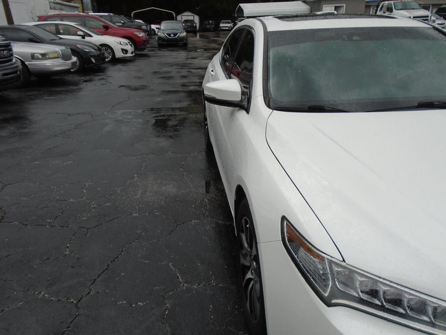 2015 White /Brown Acura TLX 8-Spd DCT w/Technology Package (19UUB1F51FA) with an 2.5L L4 DOHC 16V engine, 8-Speed Automatic transmission, located at 6112 N Florida Avenue, Tampa, FL, 33604, (888) 521-5131, 27.954929, -82.459534 - 499$ down plus tax & tag. - Photo#2